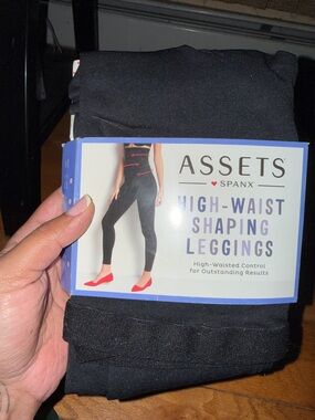 ASSETS by Spanx Black High-Waist Shaping Leggings
